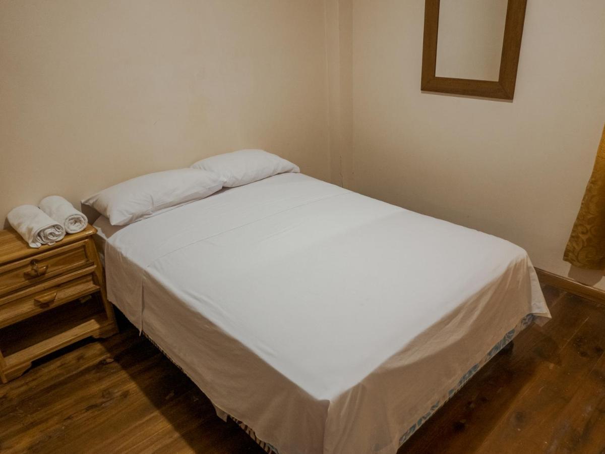 Hostal Tortuga Dorada Puerto Lopez Bagian luar foto